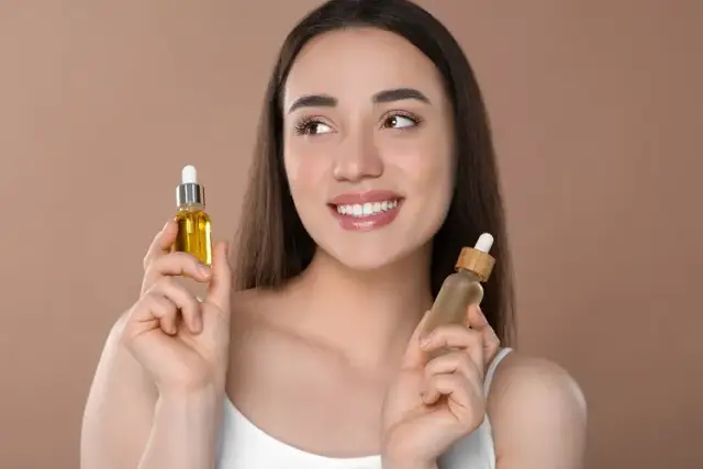 Jakie olejki do włosów wybierać, aby uniknąć przesuszenia i puszenia?