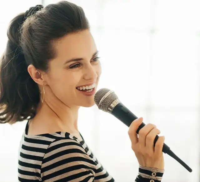 Wokalistyka jazzowa: od podstaw do profesjonalnego rozwoju artystycznego