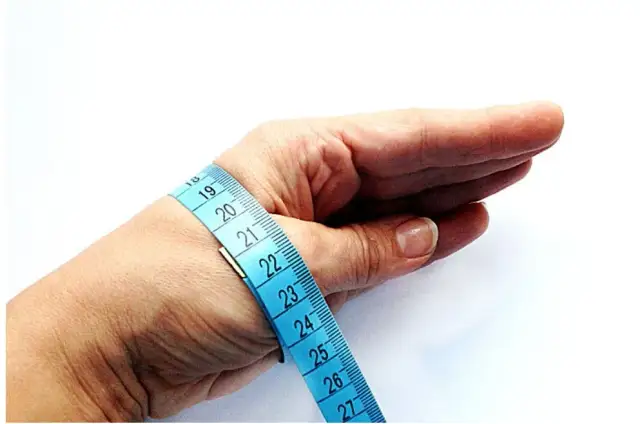 Rozmiar bransoletki 21 ile to cm - jak uniknąć nietrafionego zakupu