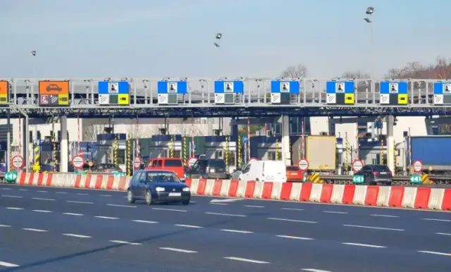 Ile płaci się za bramki na autostradzie? Sprawdź koszty i kary