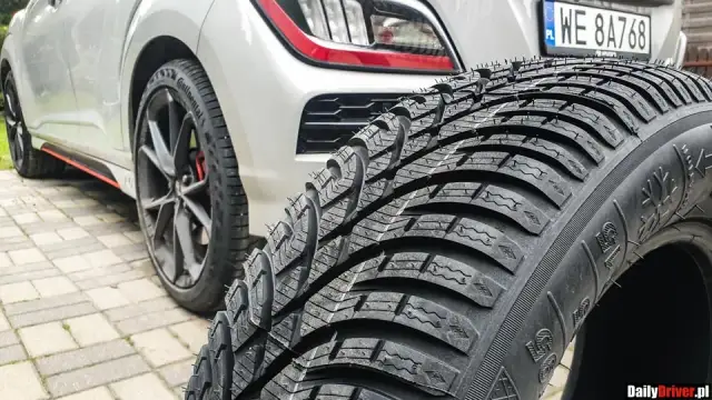 Bieżnik opony zimowej: 1.6 mm legalnie, ale 4 mm bezpiecznie