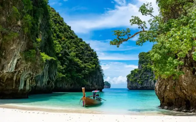 Przewodnik po pogodzie w różnych miesiącach w Tajlandii dla turystów