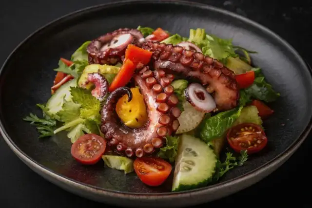 Salade de poulpe traditionnelle : le secret d'une tendreté parfaite