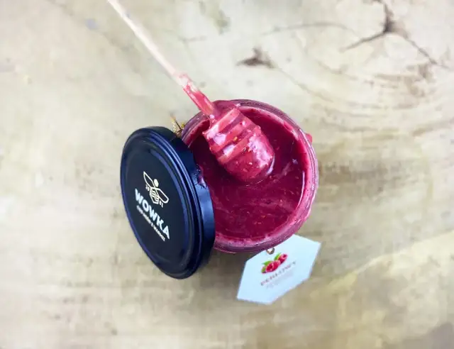 Jak zrobić miód malinowy - prosty przepis na pyszny smak