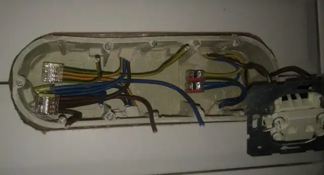 Jak wyciąć gniazdko w lamelach bez błędów i z zachowaniem bezpieczeństwa