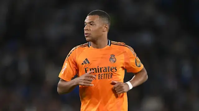 Mbappé: Ile zarabia gwiazda Realu? Odkryj jego finansowe imperium