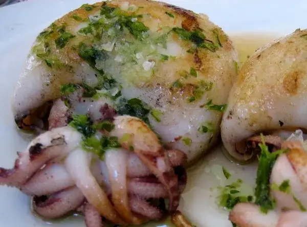 Seiche grillée à la poêle : le secret d'une tendreté parfaite