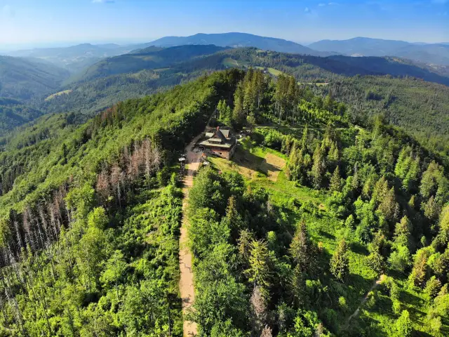 Ustroń jakie góry – odkryj piękno Beskidu Śląskiego i szlaków turystycznych