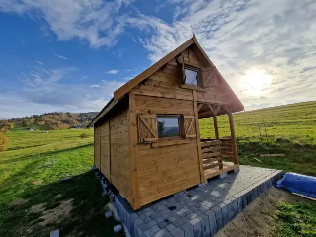 Czy domek letniskowy jest budynkiem mieszkalnym? Sprawdź, co musisz wiedzieć