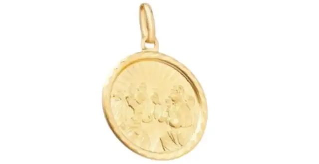 Złota biżuteria: eleganckie wybory, które zachwycą na każdą okazję