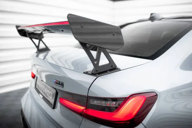BMW G20 spoiler: Carbon czy ABS? Wybierz i zamontuj idealnie!