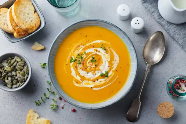 Velouté butternut au blender chauffant : la recette parfaite en 30 min !
