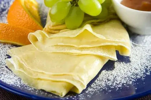 Przepis na ciasto naleśnikowe z cukrem waniliowym, które zachwyca smakiem