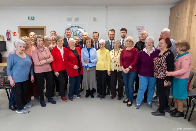 UTW Białystok: Jak dołączyć? Rekrutacja, zajęcia, korzyści seniora