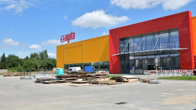 Kiedy otwarto Agata Meble Radom? Data, adres i oferta