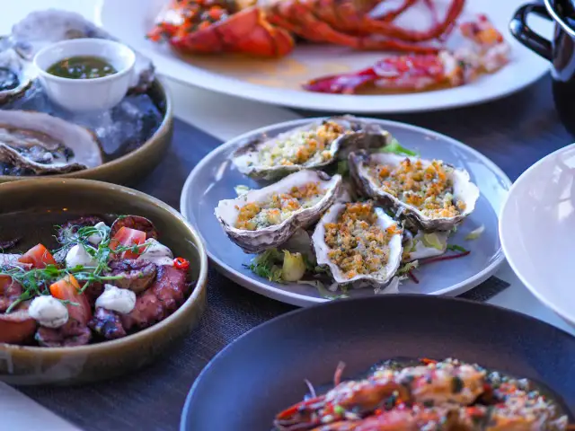 Rowy gdzie zjeść: najlepsze miejsca na świeże ryby i owoce morza