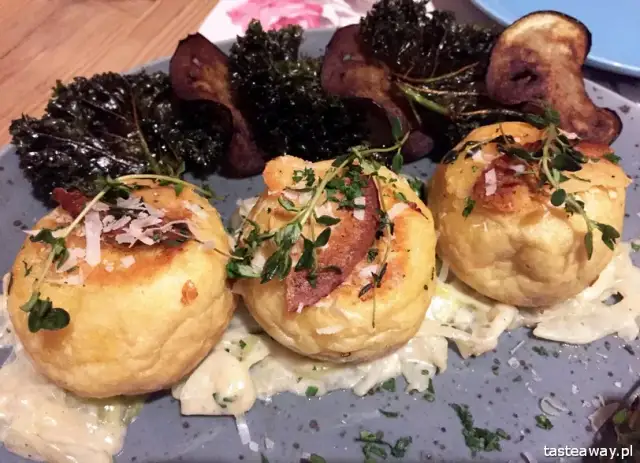 Gdzie zjeść w Zakopanem? Przewodnik po smakach Podhala i TOP miejscach