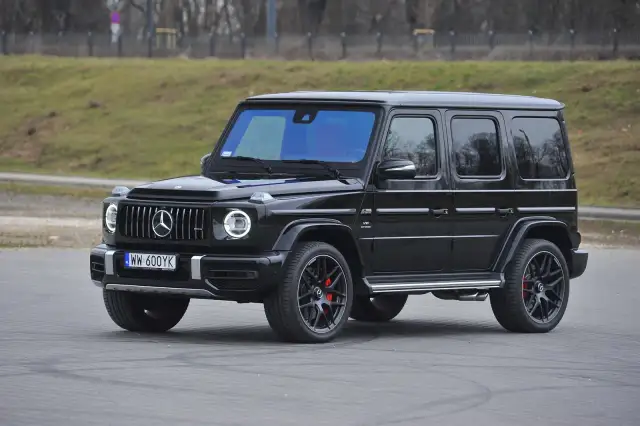 G 63 AMG: Wszystko o ikonie. Cena, spalanie, osiągi, Brabus
