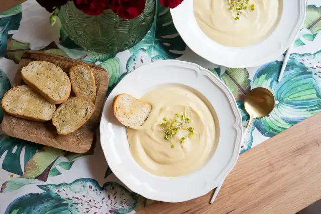 Najlepsza zupa kalafiorowa - domowy przepis na kremowe danie w 6 krokach