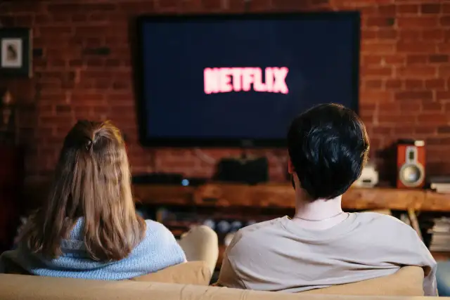 Ile GB zużywa Netflix? Sprawdź, jak ograniczyć dane podczas oglądania