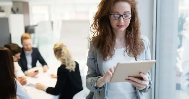 Na jaką część etatu można zatrudnić pracownika? Sprawdź, co musisz wiedzieć