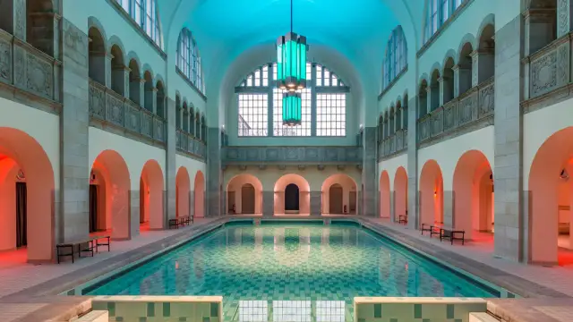 Hotel Oderberger Berlin: Historisches Denkmalhotel mit Pool
