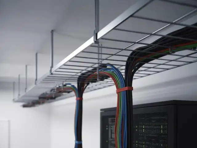 Jak przeciągnąć kabel w suficie podwieszanym bez zbędnych trudności