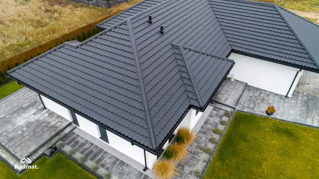 Jaka firma dachówkę wybrać, aby zapewnić trwałość i jakość dachu?