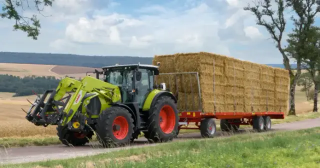 Ile można jechać ciągnikiem rolniczym? Ograniczenia, przepisy i bezpieczeństwo