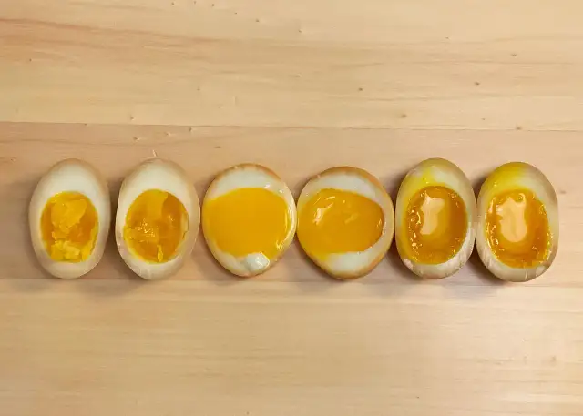 Jak zrobić idealne jajko do ramenu? Ajitsuke Tamago krok po kroku