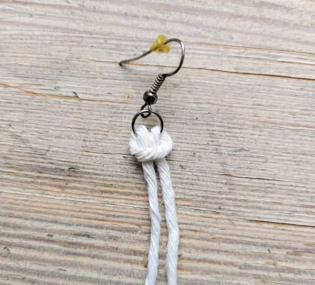 Jak zrobić kolczyki ze sznurka - proste techniki na piękne efekty