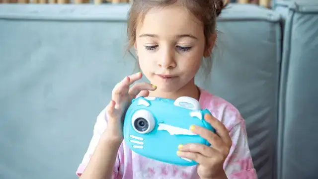 Jaki aparat dla dziecka wybrać, aby rozwijać jego pasję do fotografii?