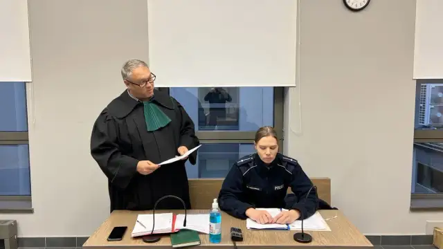 Czy radca prawny może być obrońcą? Poznaj ważne ograniczenia i zasady