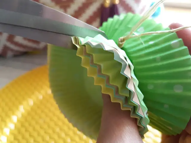 Jak łatwo zrobić papilotki do muffinek krok po kroku – poradnik DIY