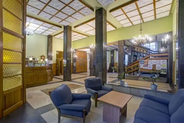 Sanatorium Stare Łazienki Iwonicz Zdrój – najlepsze terapie i usługi