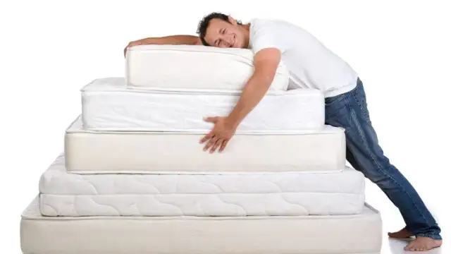 Jak wybrać materac do spania, by uniknąć bólu i poprawić sen