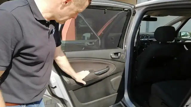 Gdzie znajduje się lewarek w Ford S-Max? Kluczowe informacje i lokalizacje