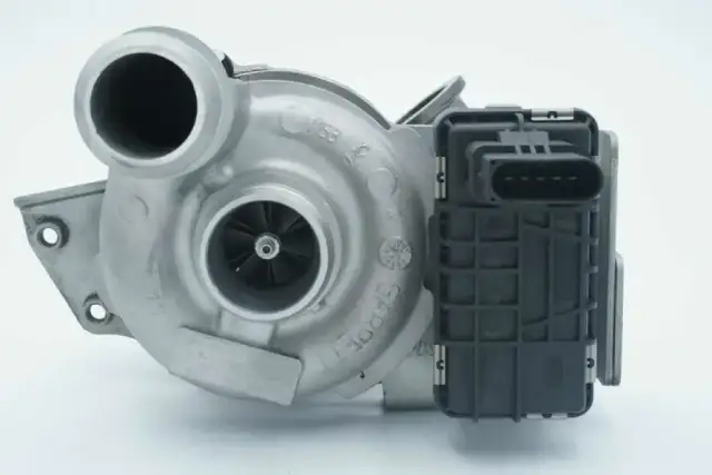 Objawy uszkodzonego zaworu podciśnienia turbiny w Mondeo MK4 i jak je rozpoznać