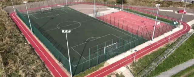 Ile metrów ma bieżnia na orliku w Bielsku-Białej? Sprawdź wymiary