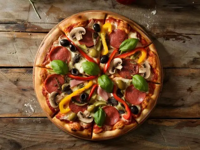 Z czym pizza domowa? Klasyczne i nietypowe dodatki, sery, sosy!