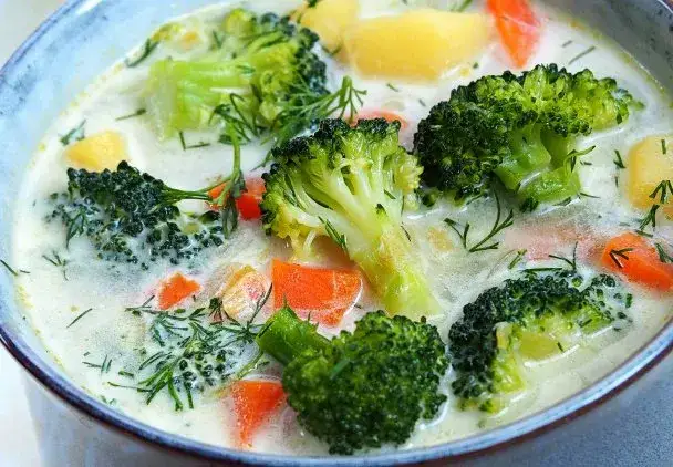 Idealna zupa brokułowa? Poznaj przepisy i triki Gustawa!