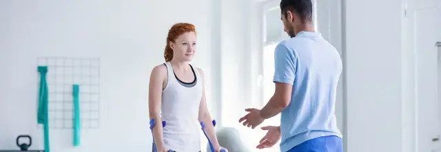 Czym jest rehabilitacja ambulatoryjna i jak może poprawić Twoje życie?