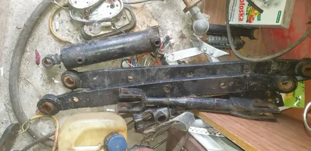 Podnośnik hydrauliczny nie działa? Napraw go sam krok po kroku