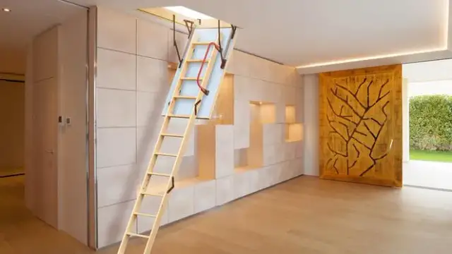 Jak przymocować schody do stropu - uniknij błędów montażowych