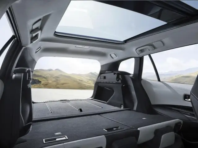 Wymiary bagażnika Toyota Auris i Corolla Kombi - Co warto sprawdzić?