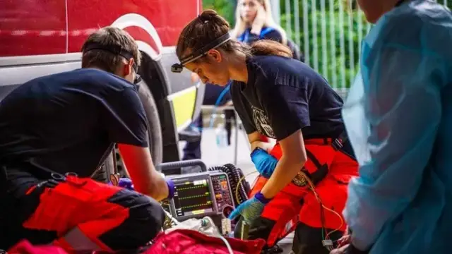 Jakie studia magisterskie po ratownictwie medycznym mogą zmienić Twoją karierę?