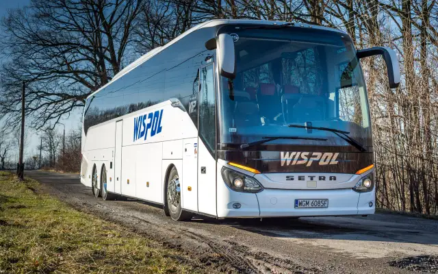 Ile kosztuje bus z Kołobrzegu do Dźwirzyna? Sprawdź ceny i oferty