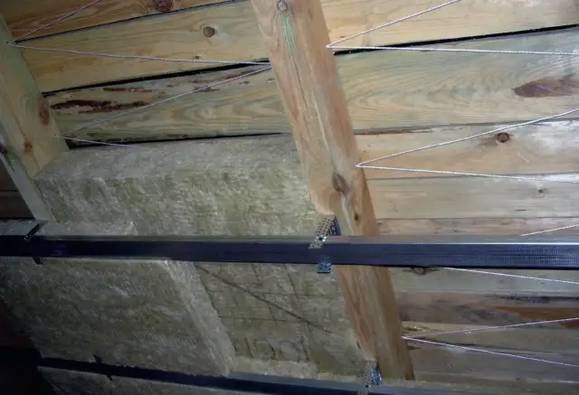 Jak kłaść wełnę na poddaszu - uniknij najczęstszych błędów i oszczędzaj na energii