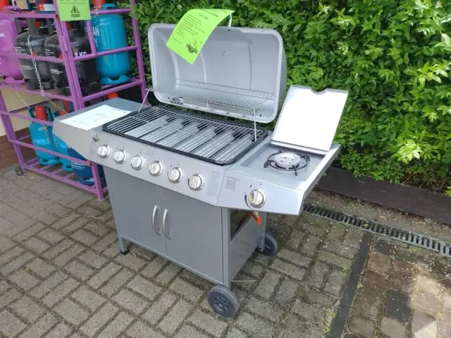 Kup grill gazowy na OLX: Jak uniknąć pułapek i znaleźć okazję?