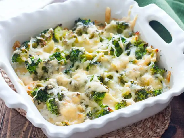 Zapiekanka z brokułami: Przepis krok po kroku i jak uniknąć wpadek